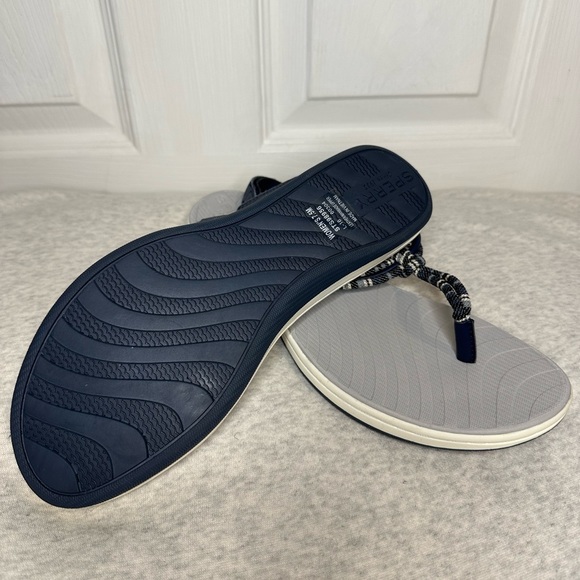 Sperry Sandals - Picture 3 of 6